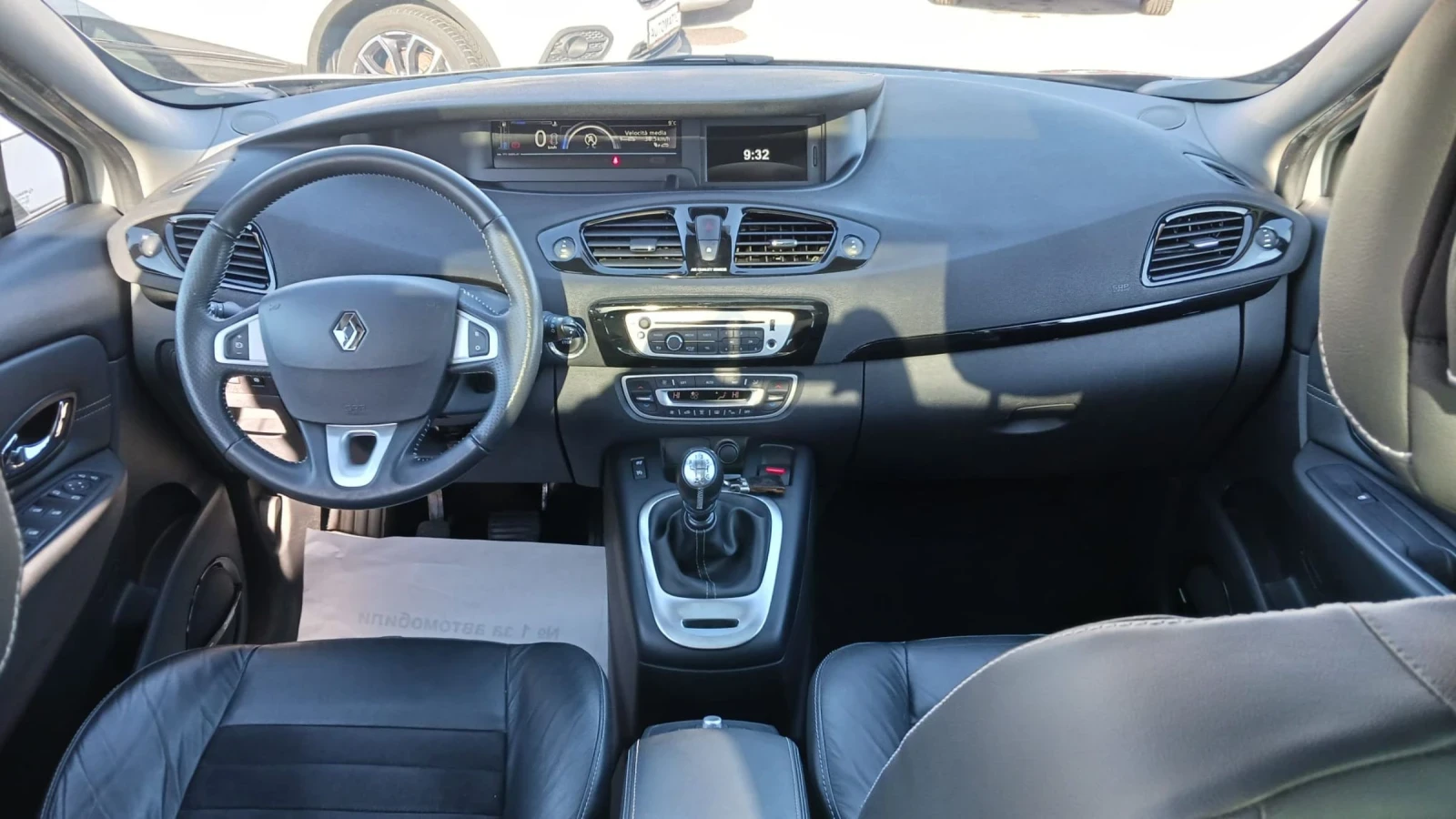 Renault Scenic 1.6 dci BOSE - изображение 8 | Auto.bg Renault Scenic 1.6 dci BOSE - изображение 8