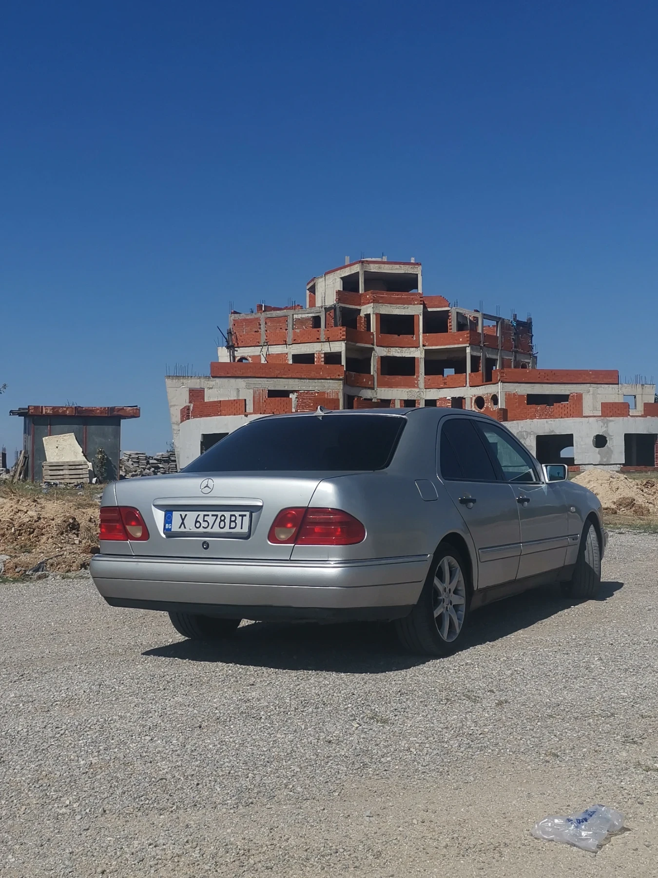 Mercedes-Benz E 220  - изображение 10 | Auto.bg Mercedes-Benz E 220  - изображение 10