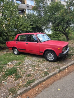Lada 2105 Sedan