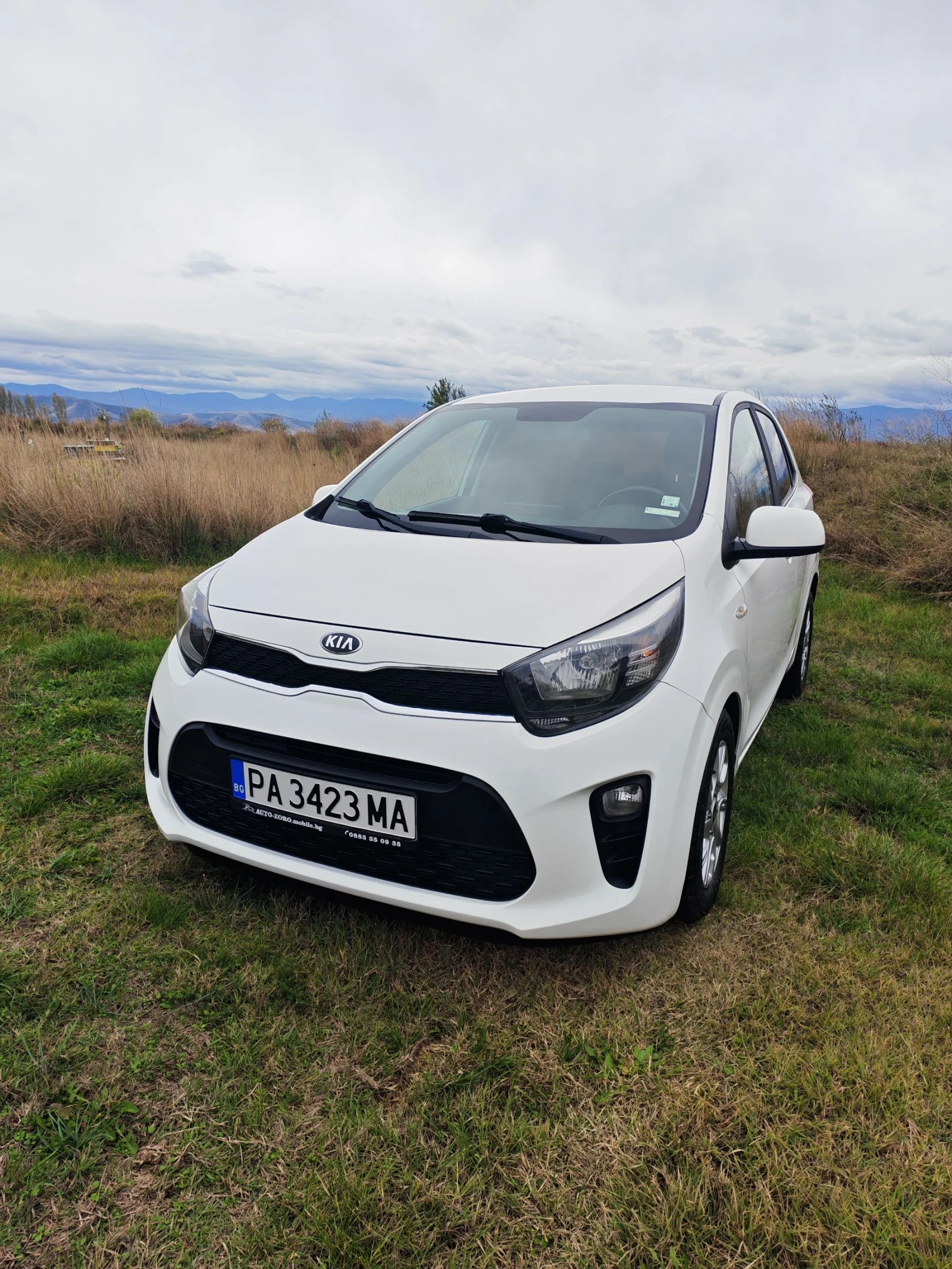 Kia Picanto 1.0i * KAMERA* NAVI* FULL*   - изображение 4 | Auto.bg Kia Picanto 1.0i * KAMERA* NAVI* FULL*   - изображение 4