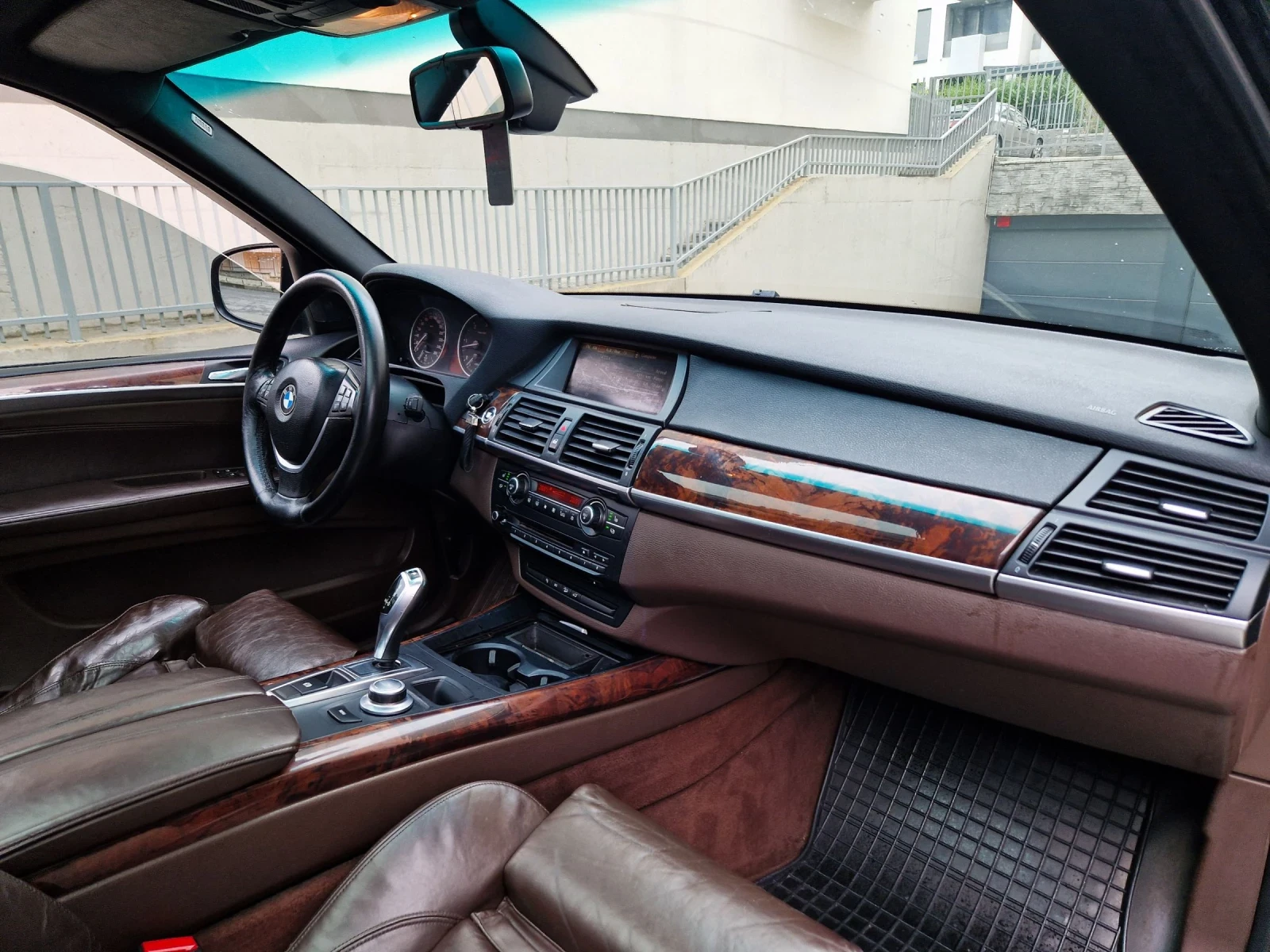 BMW X5 3.0SD Individual  - изображение 9 | Auto.bg BMW X5 3.0SD Individual  - изображение 9