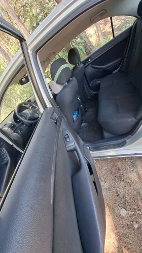 Toyota Avensis - 2700 € - 55726585 13 | Car24.bg Toyota Avensis - 2700 € - 55726585 13