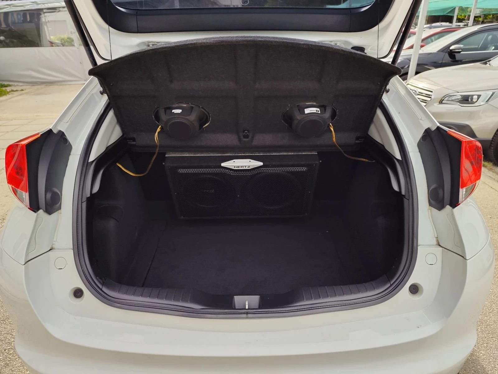 Honda Civic 1.8 Sport Швейцария  - изображение 9 | Auto.bg Honda Civic 1.8 Sport Швейцария  - изображение 9