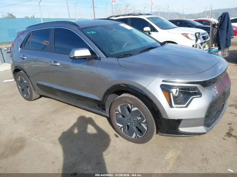 Kia Niro ELECTRIC Front Wheel Drive - 16300 € / 31880.03 лв. - 31927909 1 | Car24.bg Kia Niro ELECTRIC Front Wheel Drive - 16300 € / 31880.03 лв. - 31927909 1