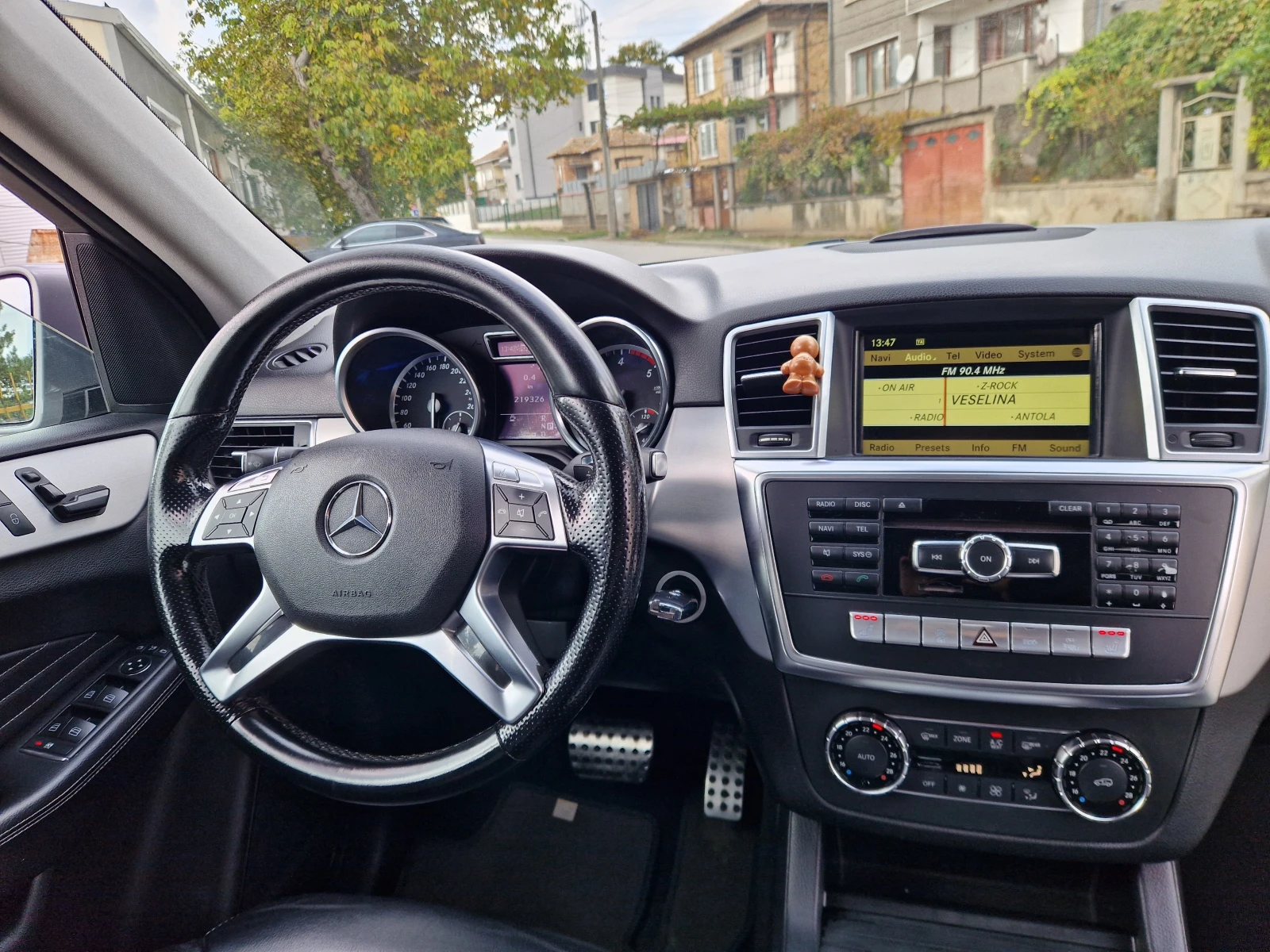 Mercedes-Benz ML 350 Камера Подгрев Теглич - изображение 9 | Auto.bg Mercedes-Benz ML 350 Камера Подгрев Теглич - изображение 9