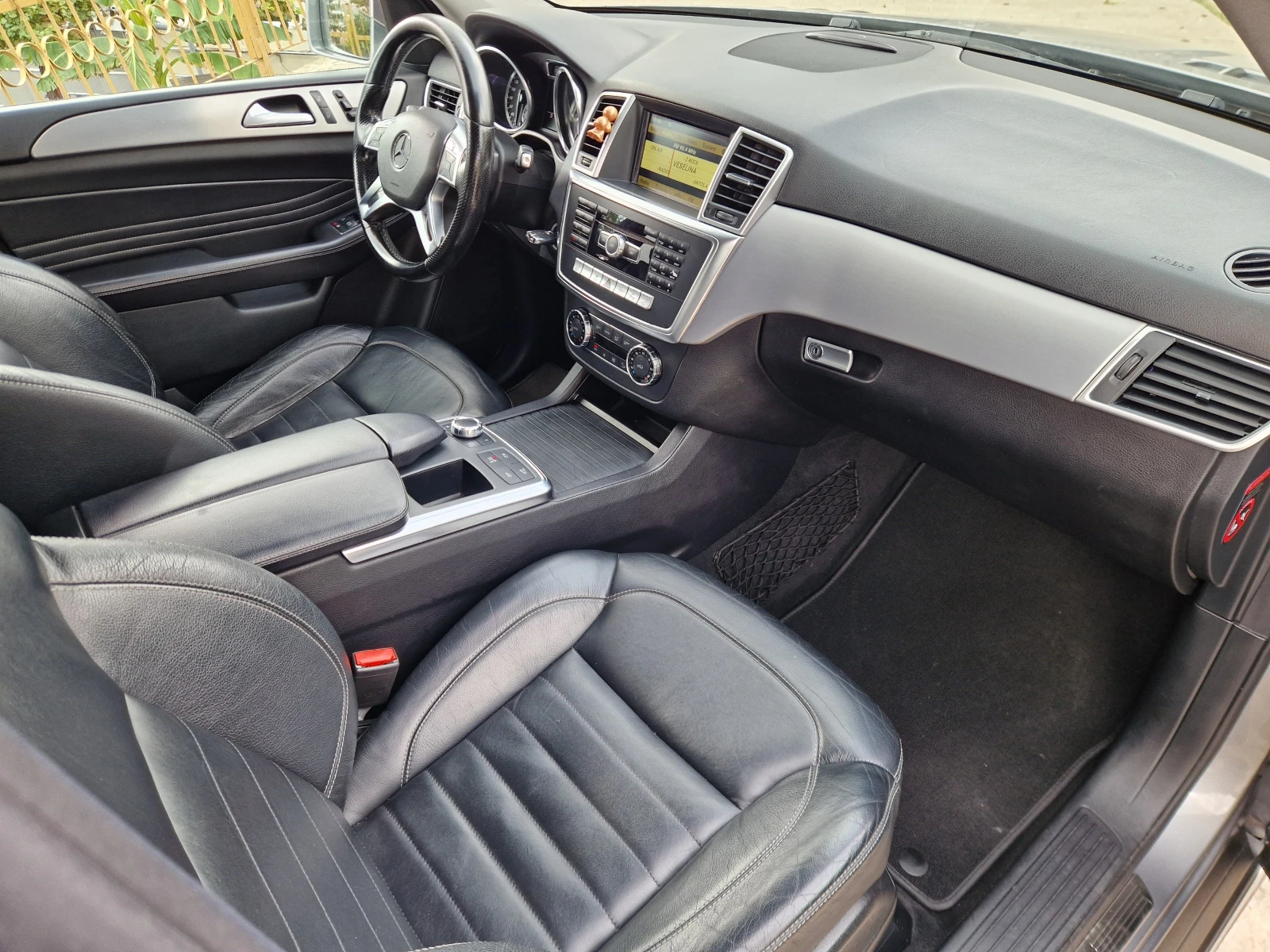 Mercedes-Benz ML 350 Камера Подгрев Теглич - изображение 8 | Auto.bg Mercedes-Benz ML 350 Камера Подгрев Теглич - изображение 8