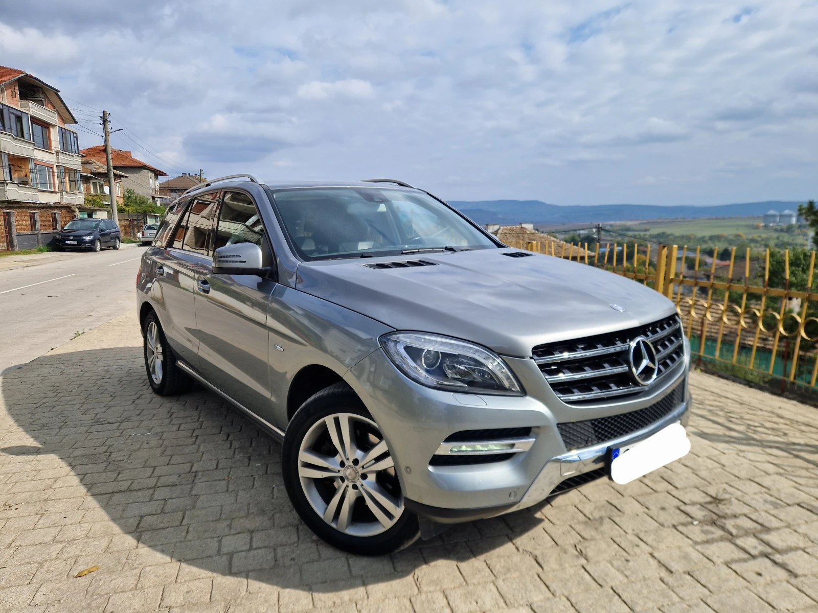 Mercedes-Benz ML 350 Камера Подгрев Теглич - изображение 2 | Auto.bg Mercedes-Benz ML 350 Камера Подгрев Теглич - изображение 2