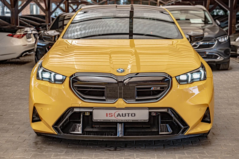 BMW M5 4.4 Plug-in Hybrid/Bower/HuD/Обдухване/Керамика/Ка - 119900 € - 38367930 1 | Car24.bg BMW M5 4.4 Plug-in Hybrid/Bower/HuD/Обдухване/Керамика/Ка - 119900 € - 38367930 1