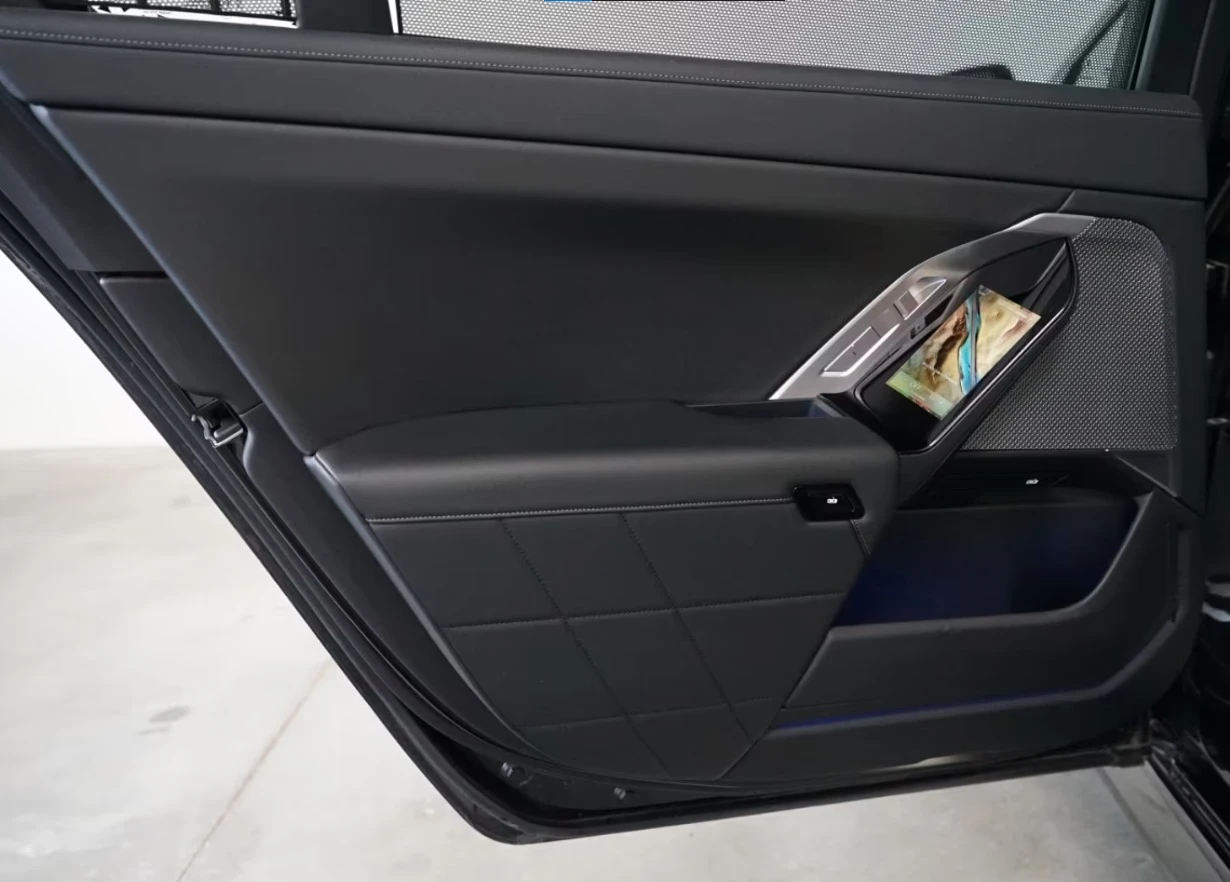 BMW 740 xDrive* LED* M Sport* Bowers - изображение 7 | Auto.bg BMW 740 xDrive* LED* M Sport* Bowers - изображение 7