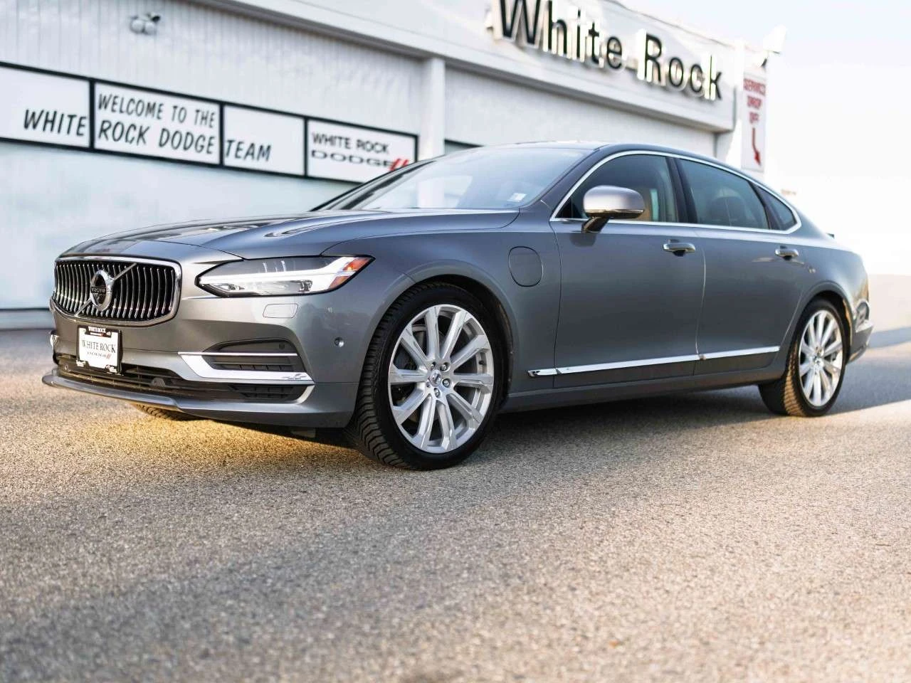 Volvo S90 T8 eAWD Plug-In Hybrid Inscription | Auto.bg — изображение 1 Volvo S90 T8 eAWD Plug-In Hybrid Inscription | Auto.bg — изображение 1