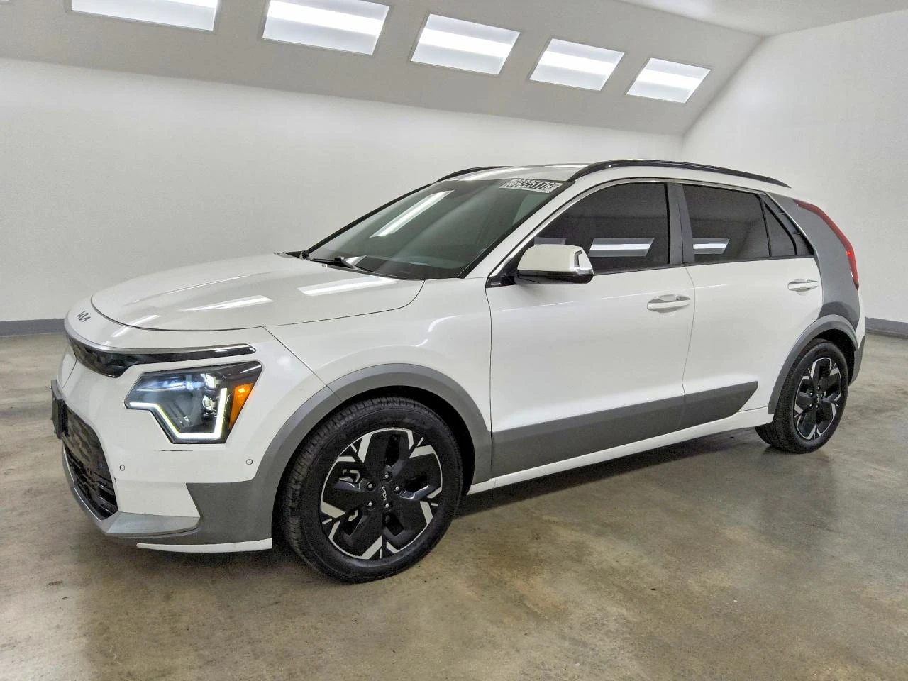 Kia Niro WIND / 64.8 KWH / FWD | Auto.bg — изображение 1 Kia Niro WIND / 64.8 KWH / FWD | Auto.bg — изображение 1