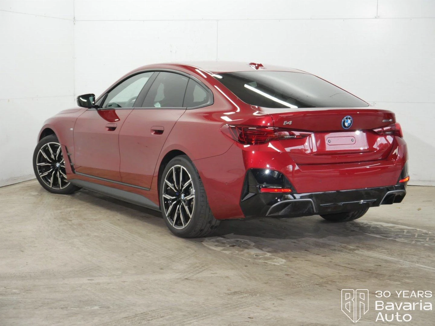 BMW i4 40 eDrive M Sport Paket  - изображение 2 | Auto.bg BMW i4 40 eDrive M Sport Paket  - изображение 2