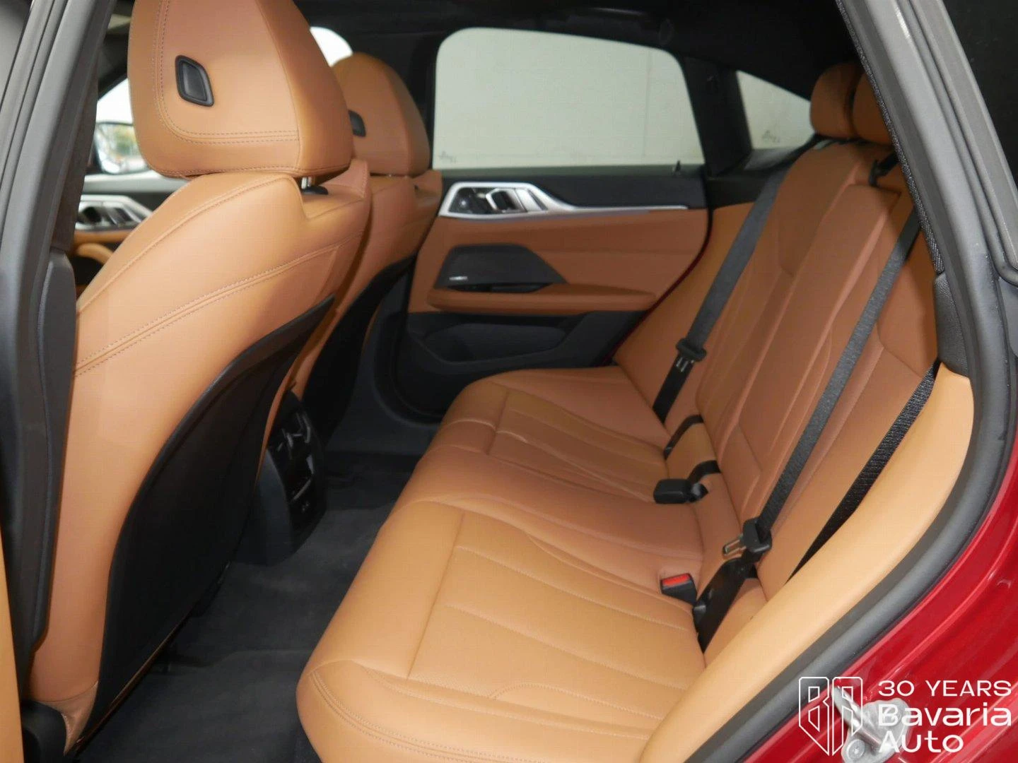 BMW i4 40 eDrive M Sport Paket  - изображение 8 | Auto.bg BMW i4 40 eDrive M Sport Paket  - изображение 8