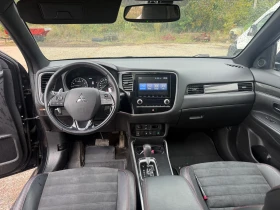 Mitsubishi Outlander Black Edition carbon 3.0 v6 | Auto.bg — изображение 11 Mitsubishi Outlander Black Edition carbon 3.0 v6 | Auto.bg — изображение 11