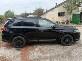 Mitsubishi Outlander Black Edition carbon 3.0 v6 | Auto.bg — изображение 3 Mitsubishi Outlander Black Edition carbon 3.0 v6 | Auto.bg — изображение 3