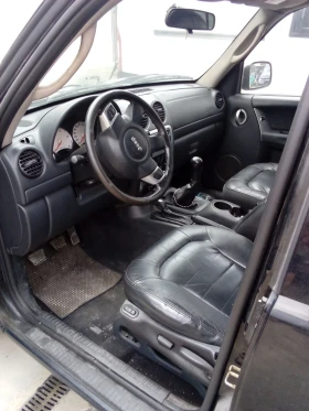 Jeep Cherokee 2.5 CRDI - 3600 € / 7040.99 лв. - 14580252 6 | Car24.bg Jeep Cherokee 2.5 CRDI - 3600 € / 7040.99 лв. - 14580252 6