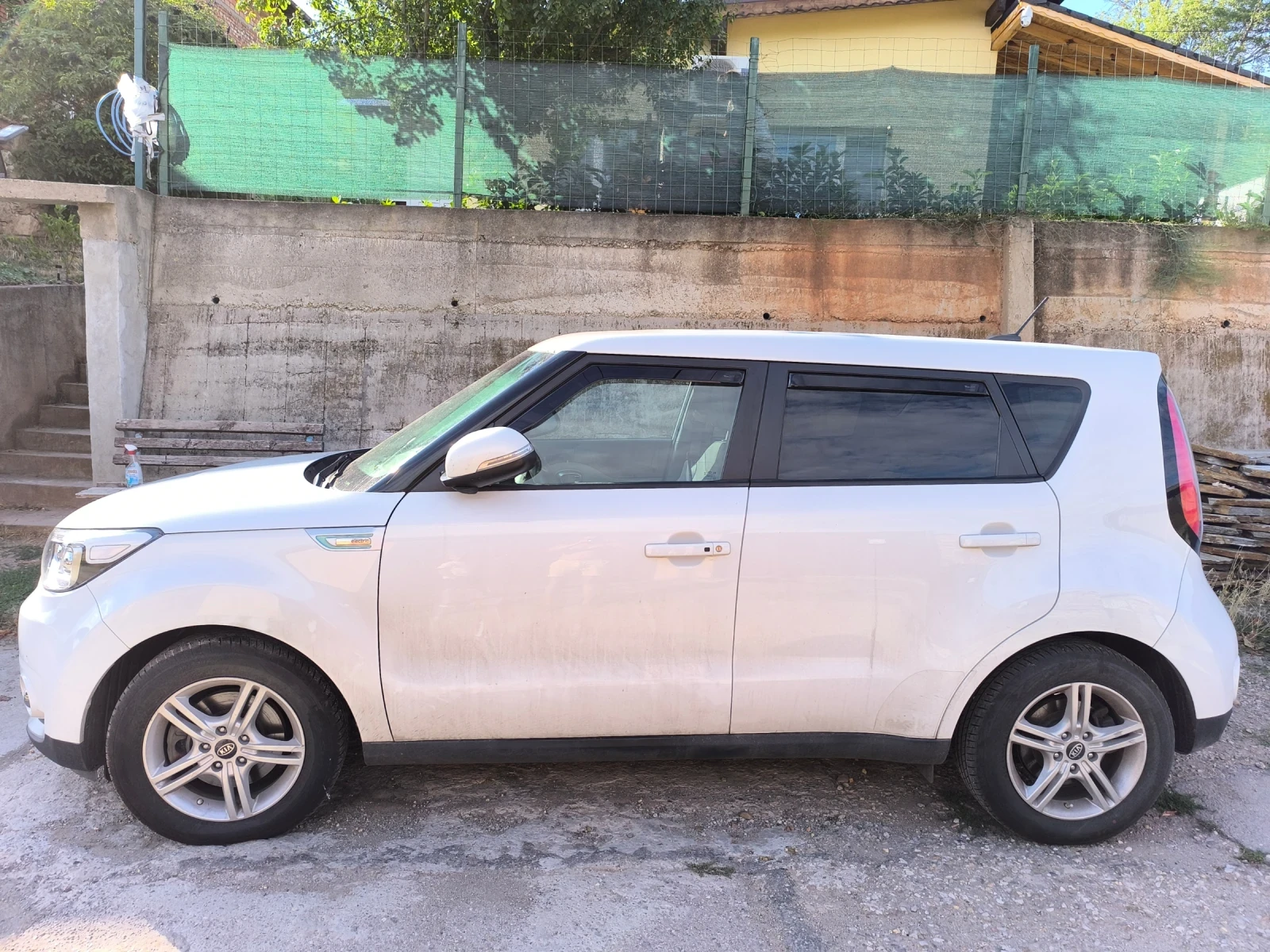 Kia Soul EV 2018 67, 000 km - изображение 8 | Auto.bg Kia Soul EV 2018 67, 000 km - изображение 8