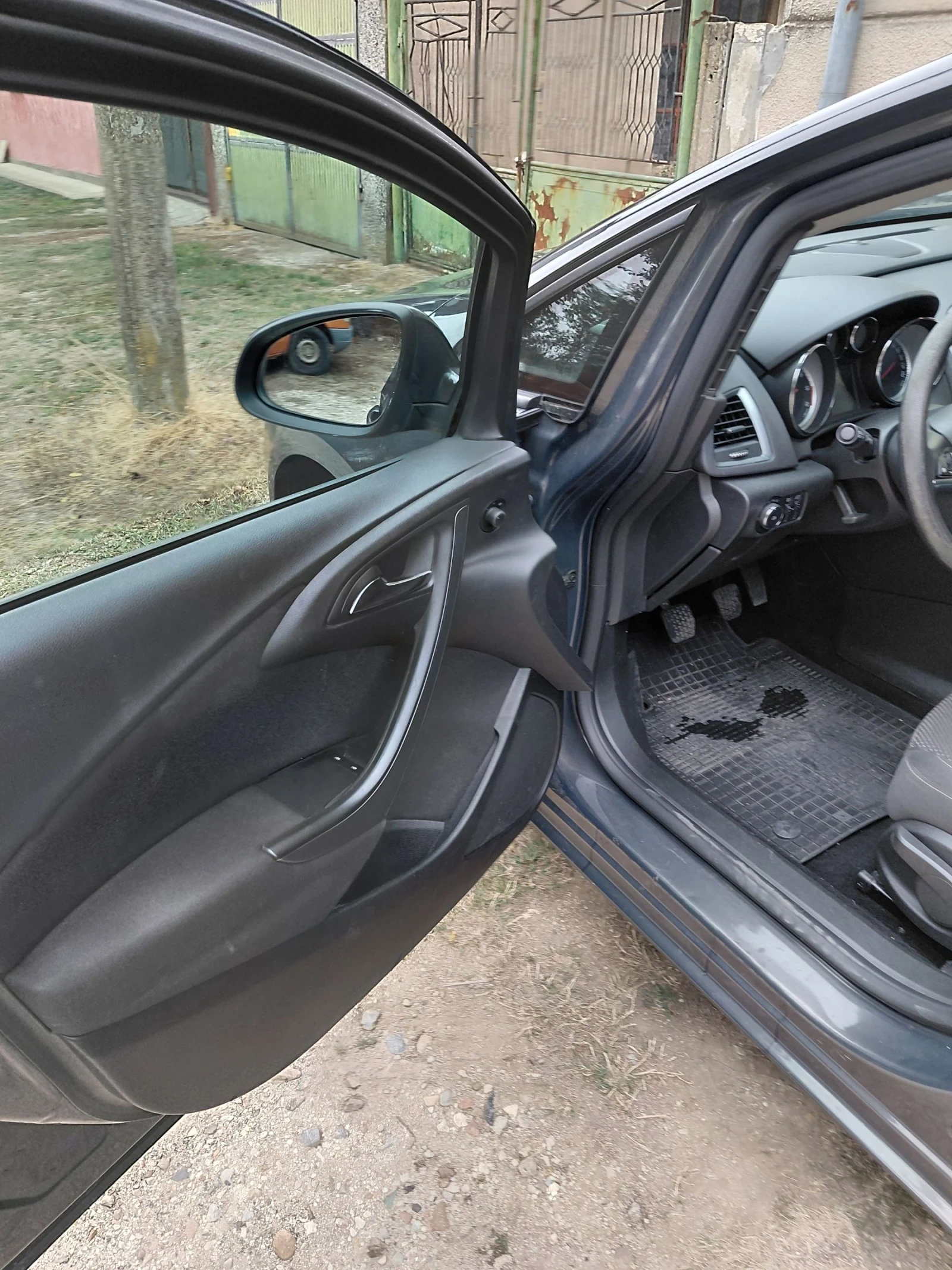 Opel Astra 1.6 CDTI - изображение 9 | Auto.bg Opel Astra 1.6 CDTI - изображение 9