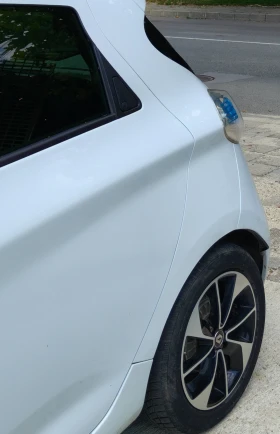Renault Zoe 41 kw - 7990 € - 85712787 10 | Car24.bg Renault Zoe 41 kw - 7990 € - 85712787 10