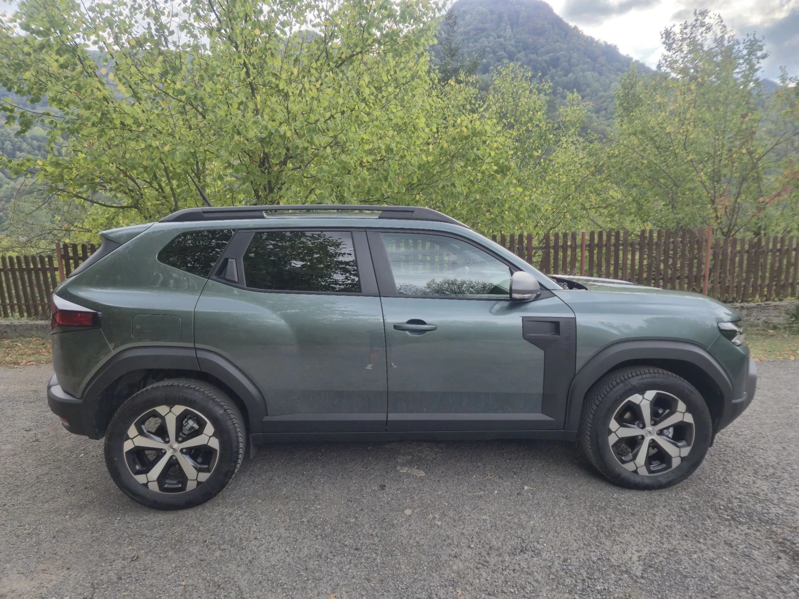 Dacia Duster HIBRID 4X4 - изображение 6 | Auto.bg Dacia Duster HIBRID 4X4 - изображение 6