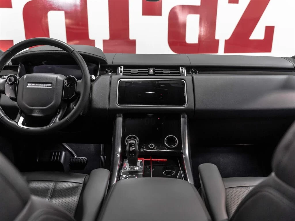 Land Rover Range Rover Sport TD6 HSE AWD * MERIDIAN * ПОДГРЕВ * 360 * CARPLAY  - изображение 8 | Auto.bg Land Rover Range Rover Sport TD6 HSE AWD * MERIDIAN * ПОДГРЕВ * 360 * CARPLAY  - изображение 8