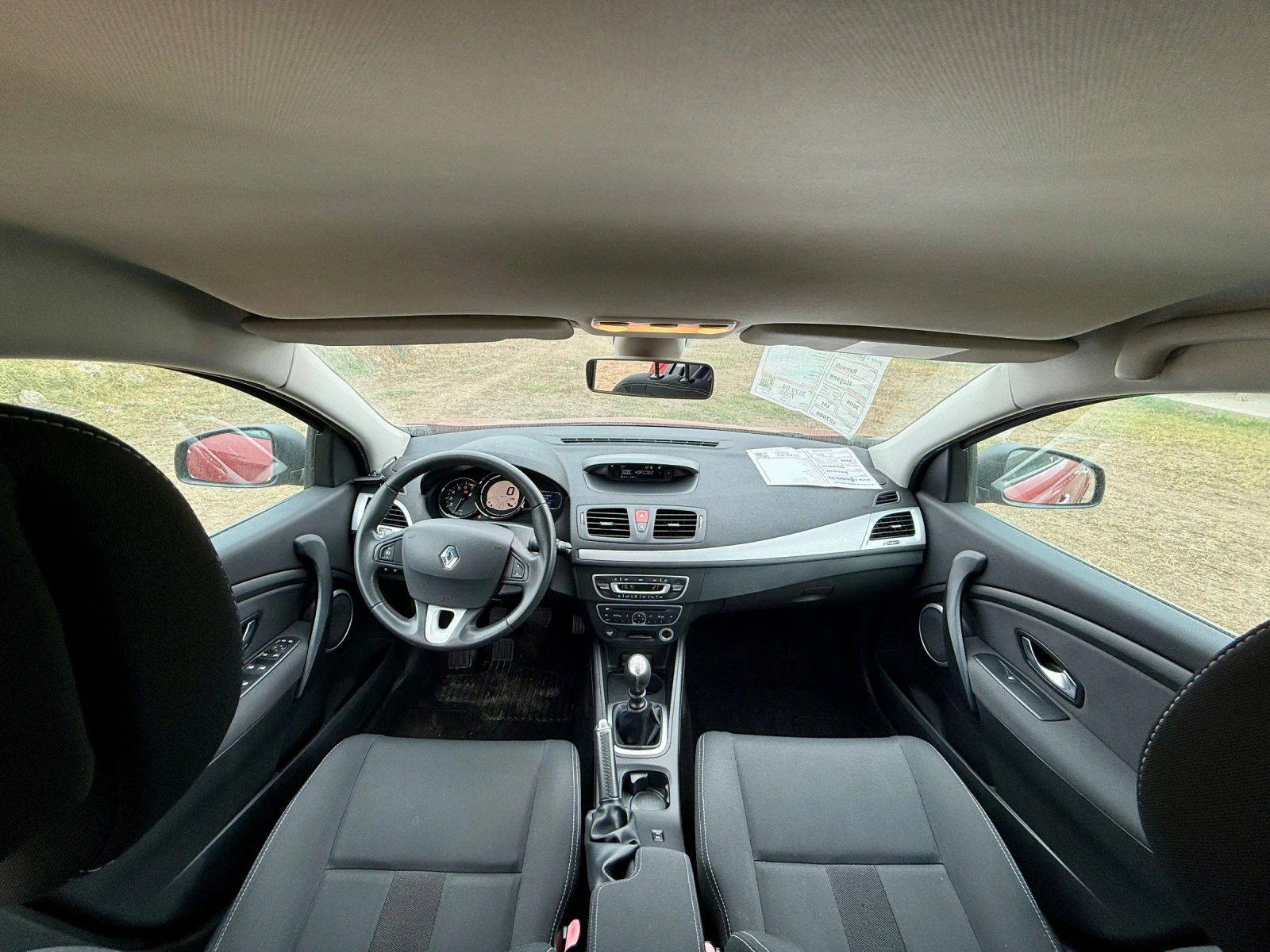 Renault Megane Renault Megane 1.6i, 101 к.с., 2009 г.   100 000 к - изображение 6 | Auto.bg Renault Megane Renault Megane 1.6i, 101 к.с., 2009 г.   100 000 к - изображение 6