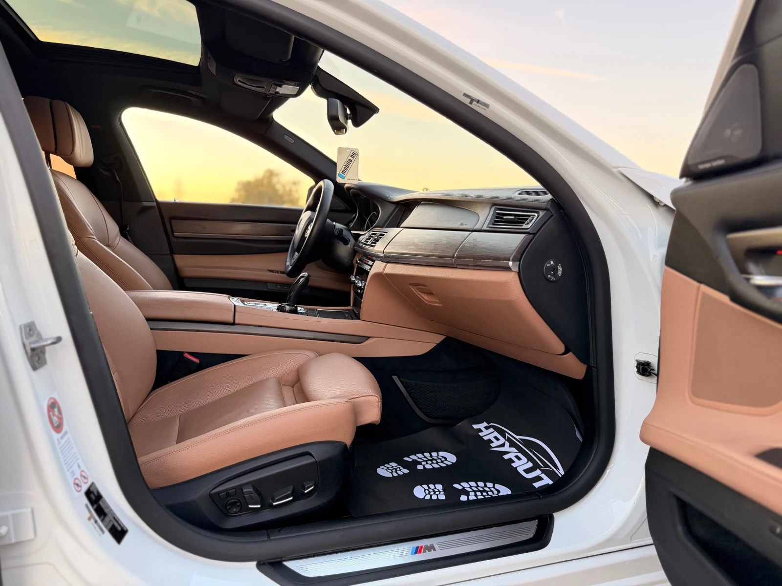 BMW 740 d= xDrive= M-pack= 3xTV= Harman/Kardon=  - изображение 10 | Auto.bg BMW 740 d= xDrive= M-pack= 3xTV= Harman/Kardon=  - изображение 10