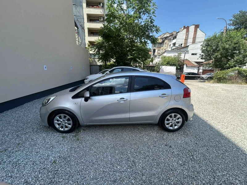 Kia Rio 1.2 - 7000 € / 13690.81 лв. - 99137110 1 | Car24.bg Kia Rio 1.2 - 7000 € / 13690.81 лв. - 99137110 1