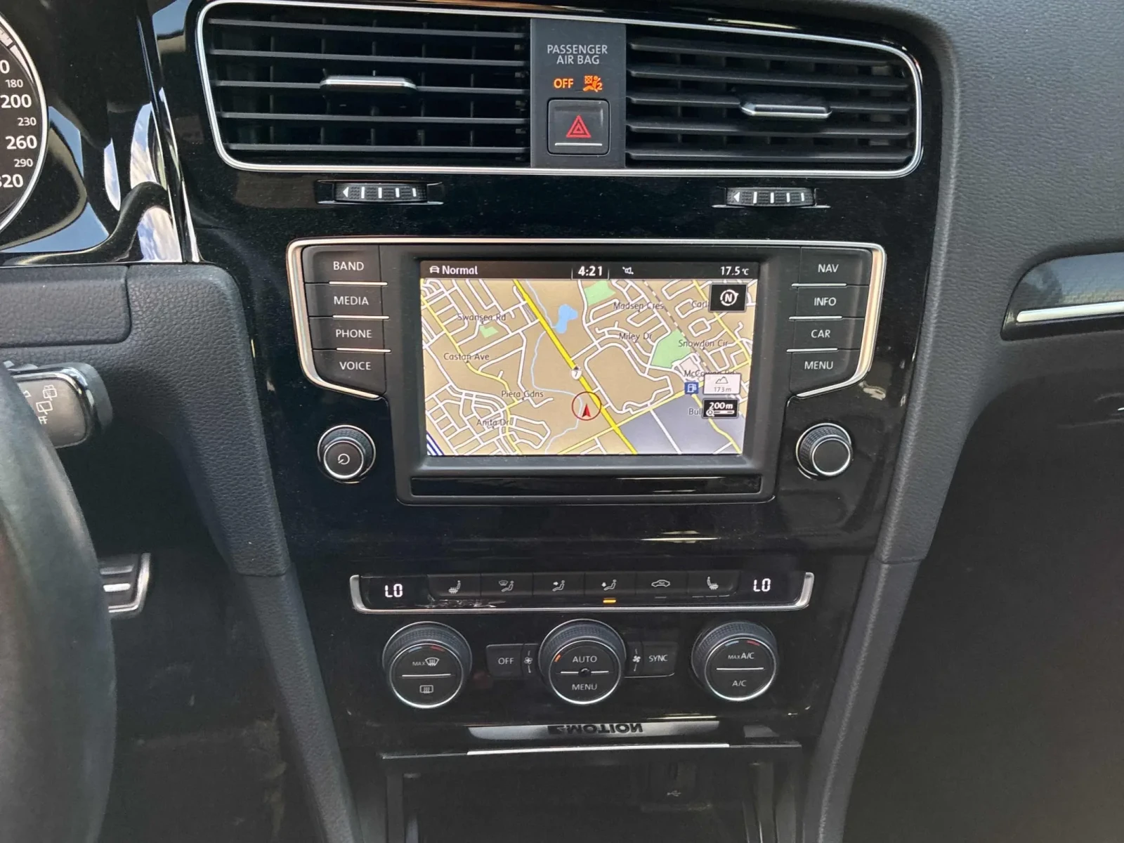 VW Golf R CARFAX АВТО КРЕДИТ  - изображение 7 | Auto.bg VW Golf R CARFAX АВТО КРЕДИТ  - изображение 7