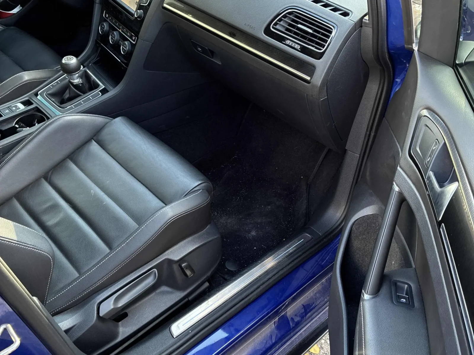 VW Golf R CARFAX АВТО КРЕДИТ  - изображение 9 | Auto.bg VW Golf R CARFAX АВТО КРЕДИТ  - изображение 9