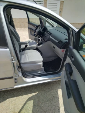 Ford C-max 1.6 TDCI - 1650 € / 3227.12 лв. - 32372934 5 | Car24.bg Ford C-max 1.6 TDCI - 1650 € / 3227.12 лв. - 32372934 5