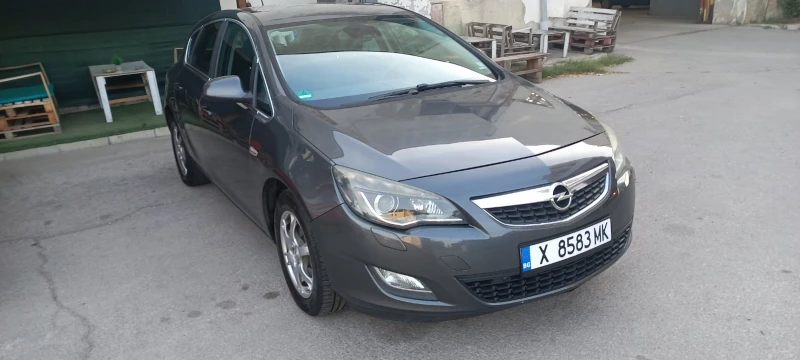 Opel Astra 2.0 CDTI - 3999 € - 25327684 1 | Car24.bg Opel Astra 2.0 CDTI - 3999 € - 25327684 1