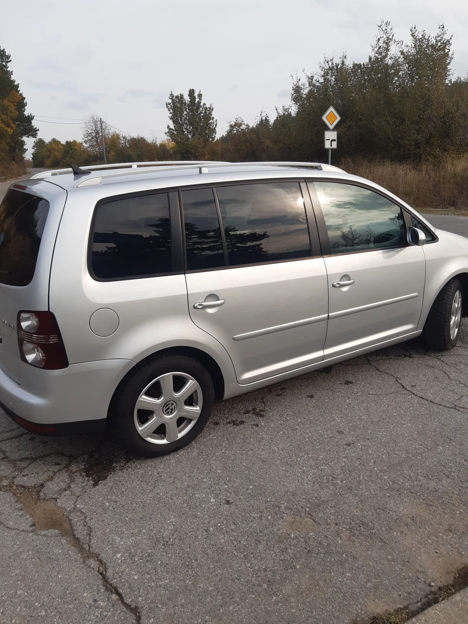 VW Touran  - изображение 5 | Auto.bg VW Touran  - изображение 5