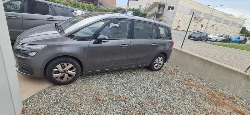 Citroen Grand C4 Picasso Февруари 2021г.Дизел 7 места от Италия - 22600 лв. / 11555.20 € - 84351184 1 | Car24.bg Citroen Grand C4 Picasso Февруари 2021г.Дизел 7 места от Италия - 22600 лв. / 11555.20 € - 84351184 1