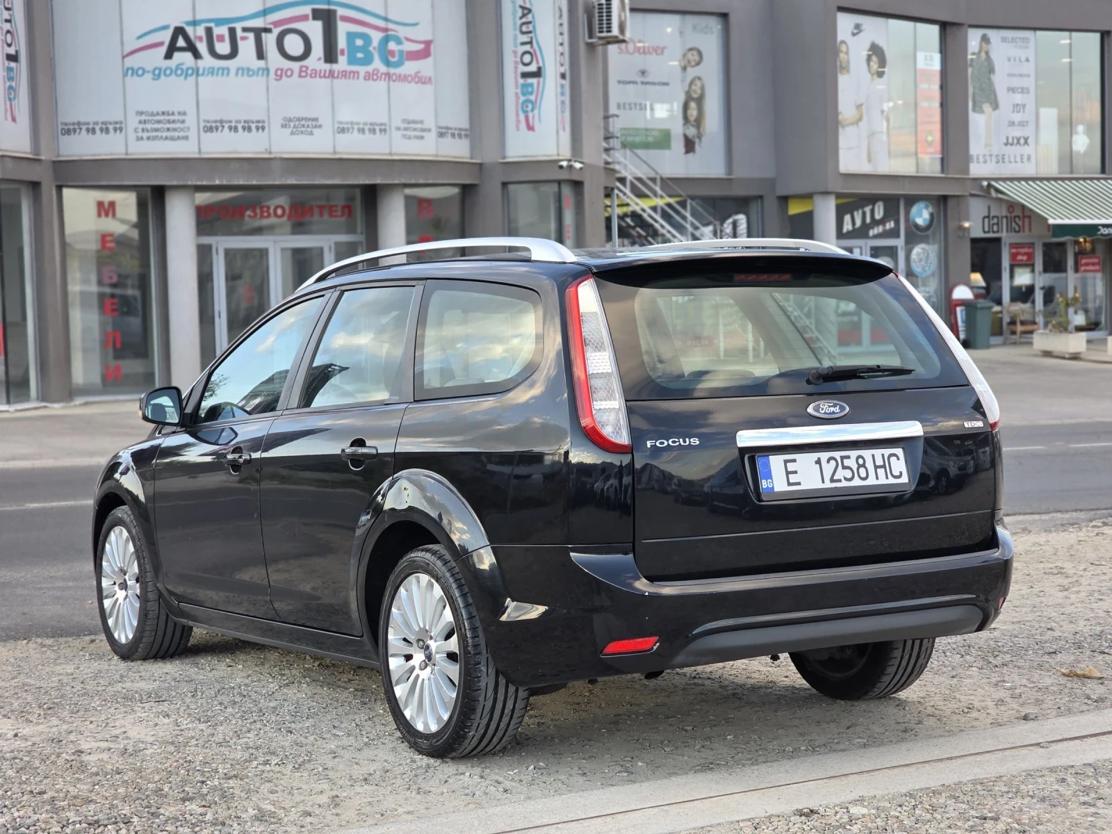 Ford Focus 1.6 tdci 90 k.c. Вс. Платено - изображение 3 | Auto.bg Ford Focus 1.6 tdci 90 k.c. Вс. Платено - изображение 3