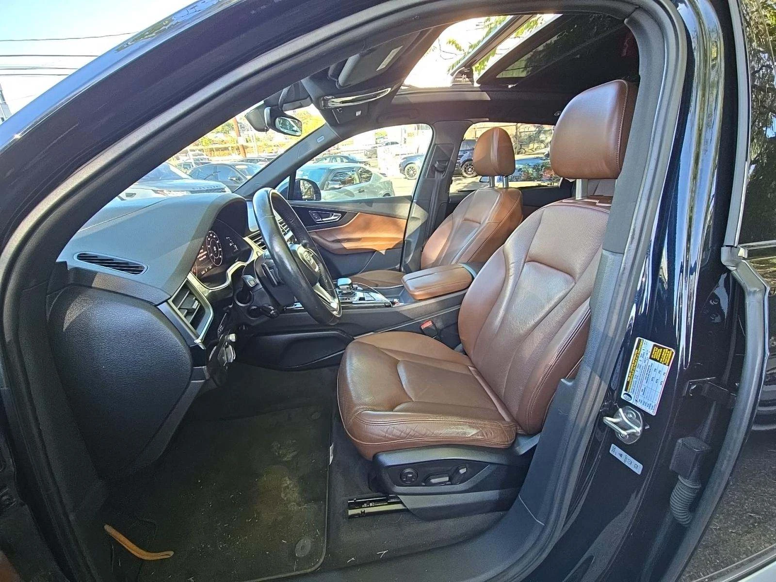 Audi Q7 3.0T* PRESTIGE* MATRIX* ОБДУХВАНЕ* ПАНОРАМА* КЕЙЛЕ - изображение 6 | Auto.bg Audi Q7 3.0T* PRESTIGE* MATRIX* ОБДУХВАНЕ* ПАНОРАМА* КЕЙЛЕ - изображение 6