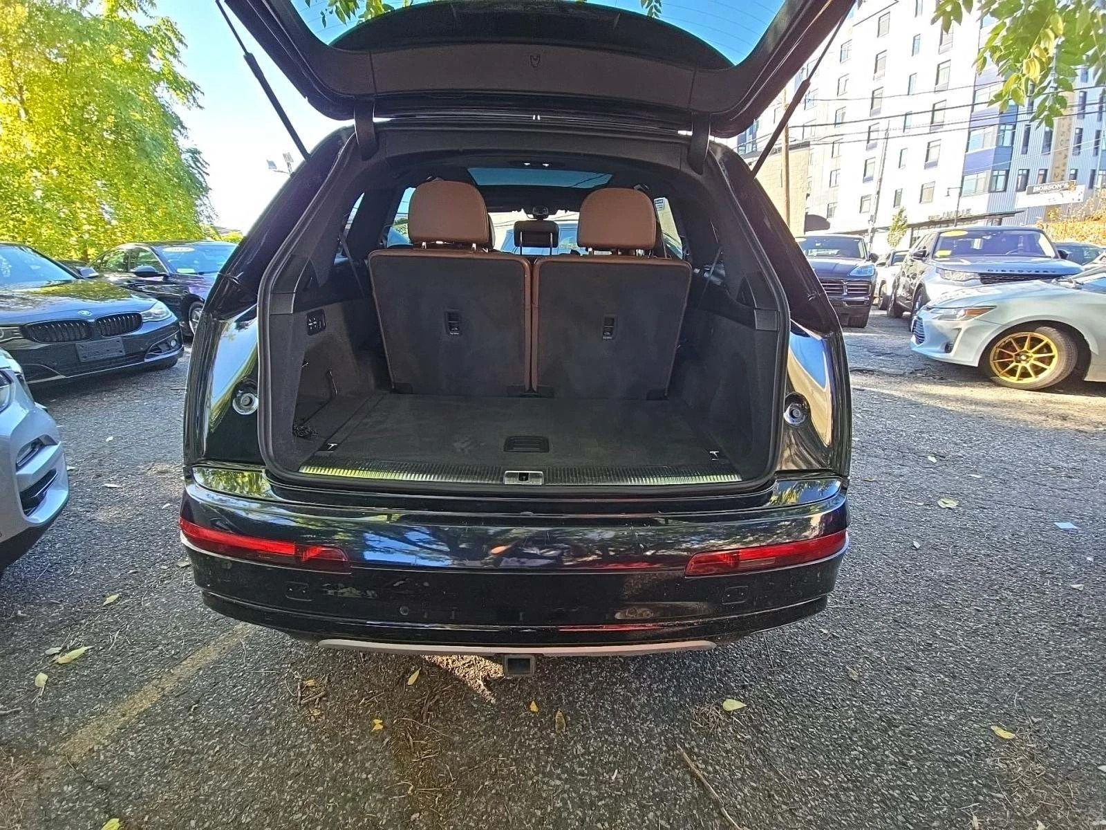 Audi Q7 3.0T* PRESTIGE* MATRIX* ОБДУХВАНЕ* ПАНОРАМА* КЕЙЛЕ - изображение 5 | Auto.bg Audi Q7 3.0T* PRESTIGE* MATRIX* ОБДУХВАНЕ* ПАНОРАМА* КЕЙЛЕ - изображение 5