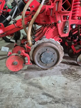 Сеялка Gaspardo Gigante 600 | Auto.bg — изображение 5 Сеялка Gaspardo Gigante 600 | Auto.bg — изображение 5