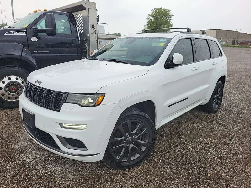 Jeep Grand cherokee 4x4 High Altitude/5.7/CARFAX/ФИНАНСИРАНЕ - 14400 € / 28163.95 лв. - 95612057 1 | Car24.bg Jeep Grand cherokee 4x4 High Altitude/5.7/CARFAX/ФИНАНСИРАНЕ - 14400 € / 28163.95 лв. - 95612057 1