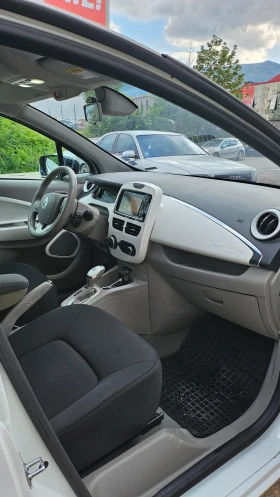 Renault Zoe R240 / 22kW / Carplay / Собствена батерия | Auto.bg — изображение 10 Renault Zoe R240 / 22kW / Carplay / Собствена батерия | Auto.bg — изображение 10