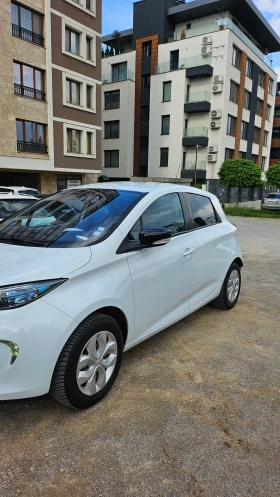 Renault Zoe R240 / 22kW / Carplay / Собствена батерия | Auto.bg — изображение 3 Renault Zoe R240 / 22kW / Carplay / Собствена батерия | Auto.bg — изображение 3