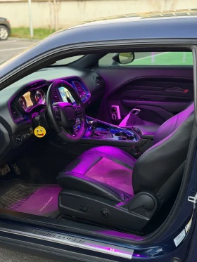Dodge Challenger 5, 7 HEMI / WIDEBODY SRT pack - 26600 € - 64179036 8 | Car24.bg Dodge Challenger 5, 7 HEMI / WIDEBODY SRT pack - 26600 € - 64179036 8