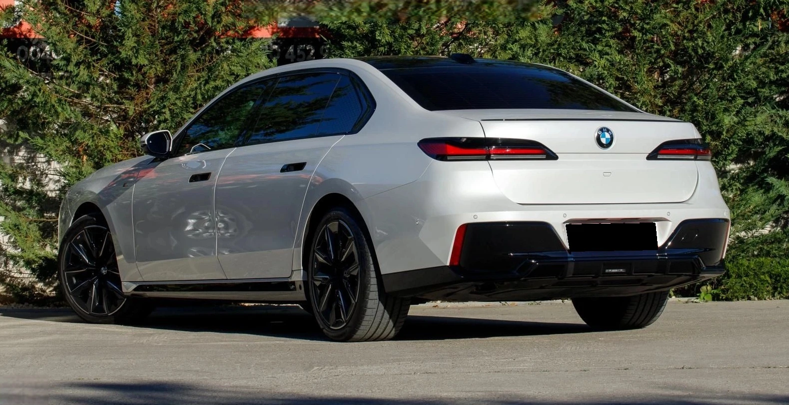 BMW 740 M-Sport xDrive, Massage, B/W - изображение 5 | Auto.bg BMW 740 M-Sport xDrive, Massage, B/W - изображение 5