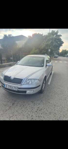Skoda Octavia 2.0 FSI - 1500 € / 2933.74 лв. - 61975762 14 | Car24.bg Skoda Octavia 2.0 FSI - 1500 € / 2933.74 лв. - 61975762 14