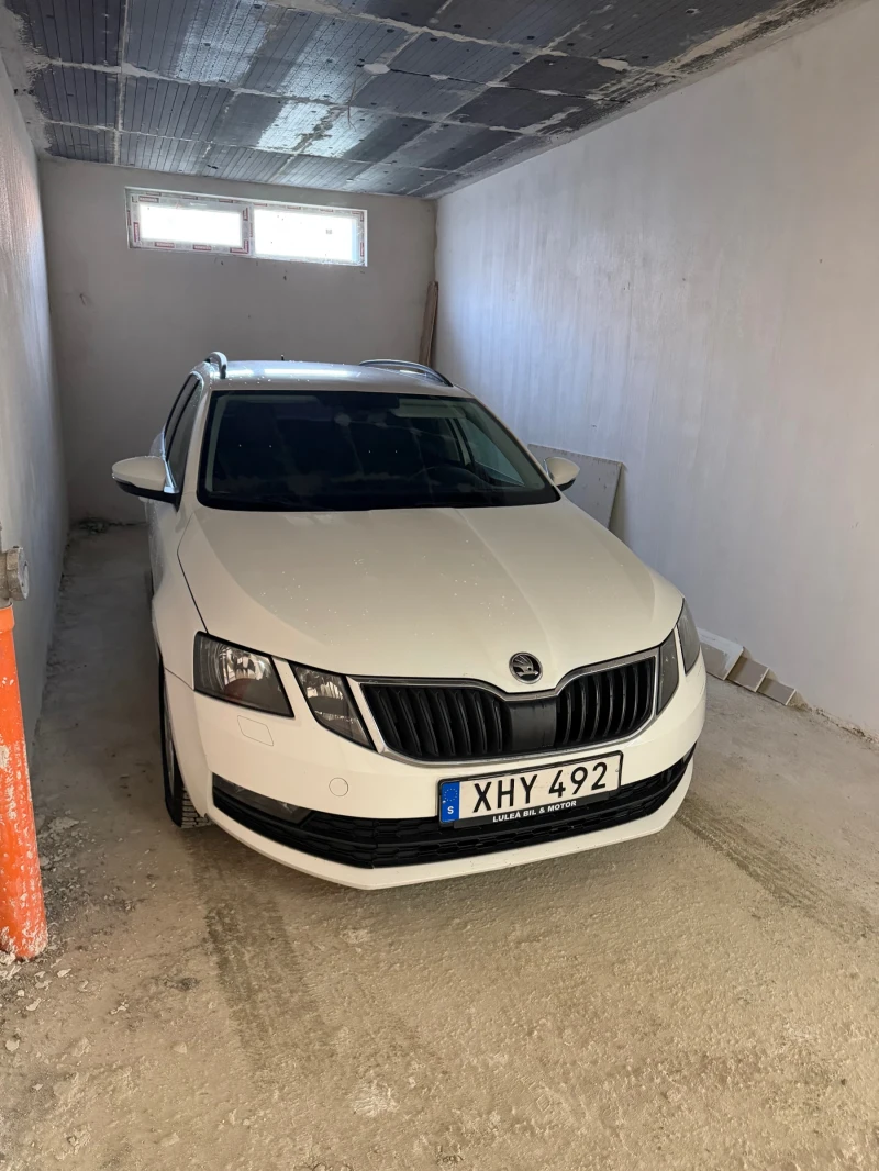 Skoda Octavia Fecelift - 7150 € / 13984.18 лв. - 37034280 1 | Car24.bg Skoda Octavia Fecelift - 7150 € / 13984.18 лв. - 37034280 1