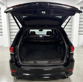 Jeep Grand cherokee 6.4 SRT/Facelift/Distronic/Panorama/Keyless/Harman | Auto.bg — изображение 16 Jeep Grand cherokee 6.4 SRT/Facelift/Distronic/Panorama/Keyless/Harman | Auto.bg — изображение 16