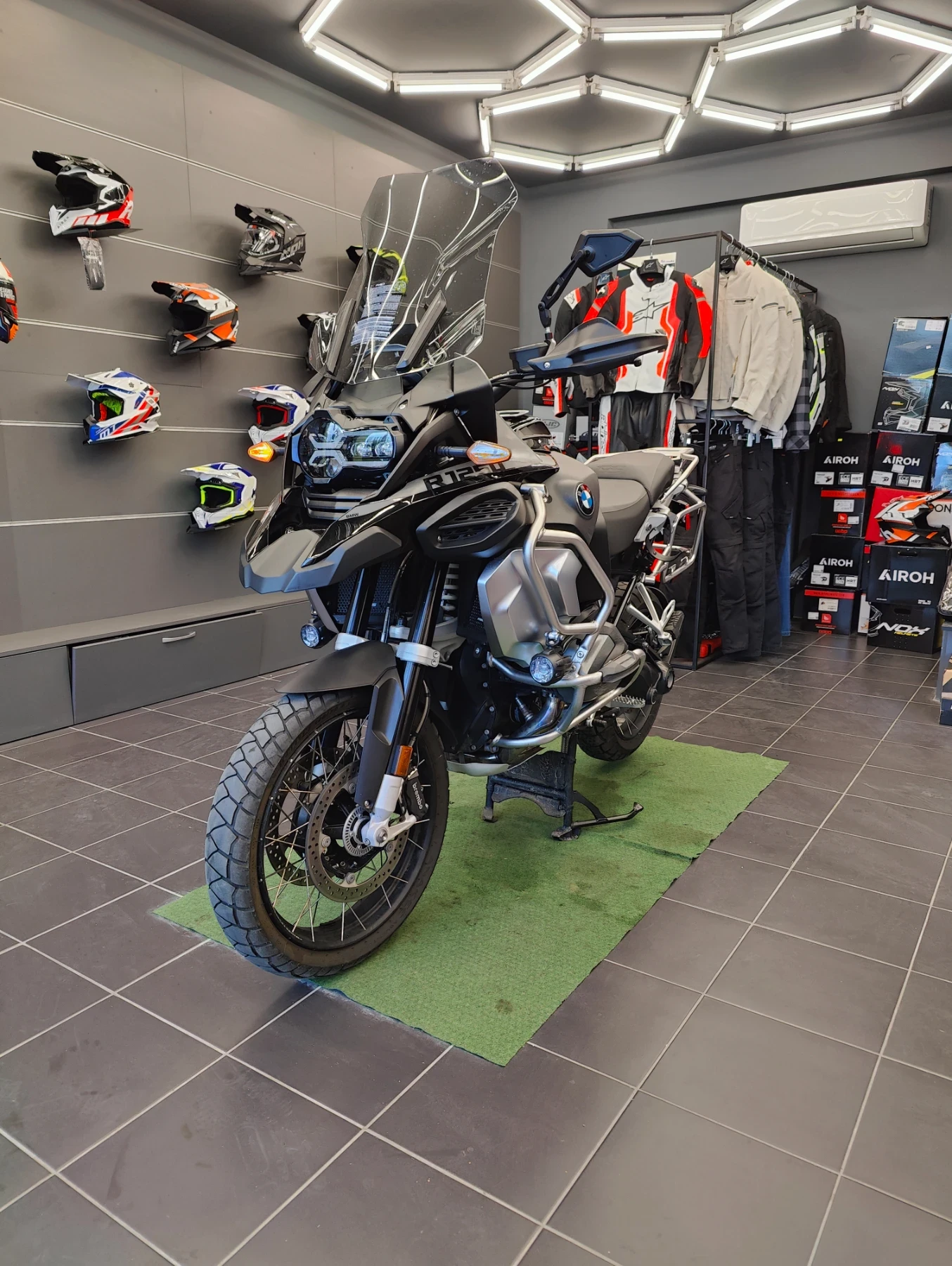 BMW R 1250 GS ADVENTURE TRIPLE BLACK  - изображение 2 | Auto.bg BMW R 1250 GS ADVENTURE TRIPLE BLACK  - изображение 2