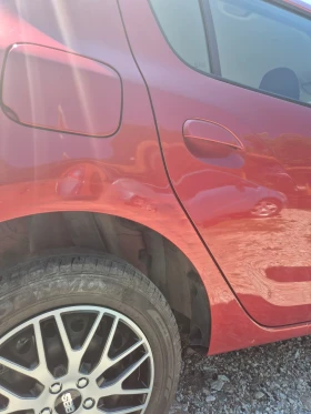 Dacia Sandero - 3513 € / 6870.83 лв. - 31367292 6 | Car24.bg Dacia Sandero - 3513 € / 6870.83 лв. - 31367292 6