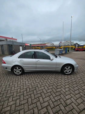 Mercedes-Benz C 240 C 240 V6 Elegance Facelift (W203/M112 E26) - 3750 € - 84954624 5 | Car24.bg Mercedes-Benz C 240 C 240 V6 Elegance Facelift (W203/M112 E26) - 3750 € - 84954624 5