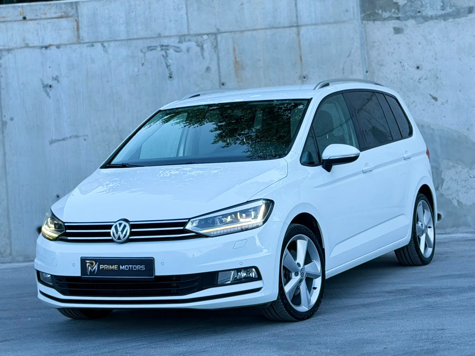 VW Touran 2.0TDi~150hp~FULL LED~МАСАЖ | Auto.bg — изображение 1 VW Touran 2.0TDi~150hp~FULL LED~МАСАЖ | Auto.bg — изображение 1